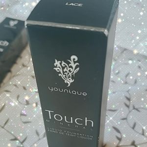Younique Liquid Foundation (Lace) NIB